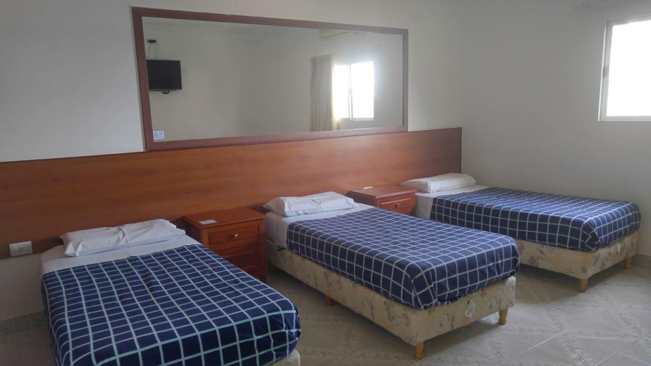Hotel Cruce Del Desierto Veinticinco de Mayo  Екстер'єр фото